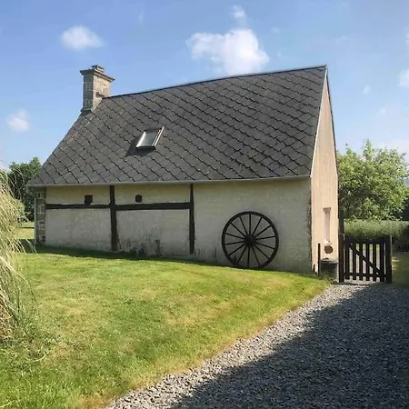 Daisy With Seasonal Swimming Pool 펜션 *