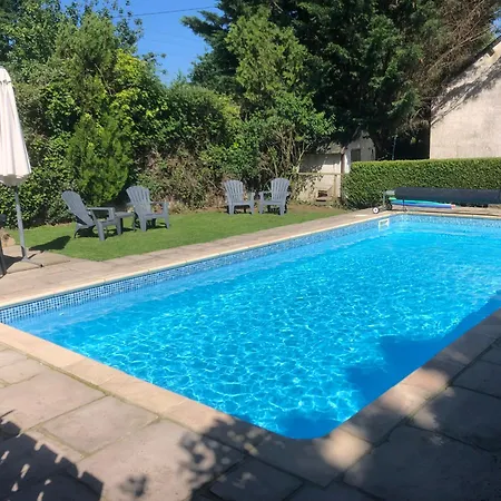 Daisy With Seasonal Swimming Pool Le Mesnil-Gilbert