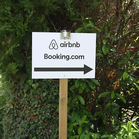 Daisy With Seasonal Swimming Pool *