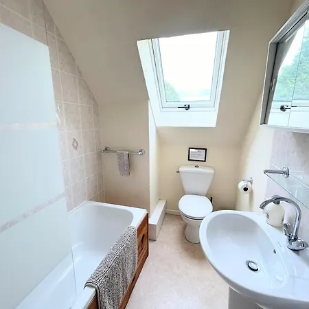 펜션 Daisy With Seasonal Swimming Pool *