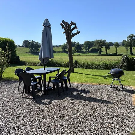 Daisy With Seasonal Swimming Pool Holiday home Le Mesnil-Gilbert