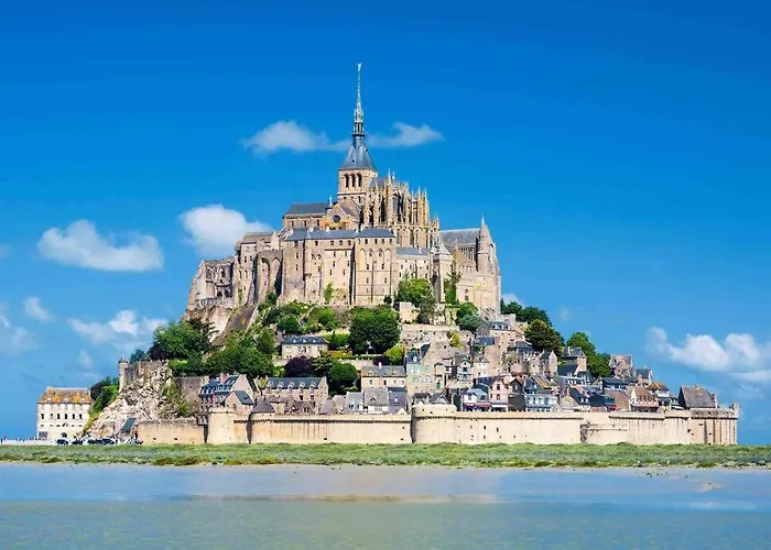 Сasa de vacaciones Daisy With Seasonal Swimming Pool Le Mesnil-Gilbert