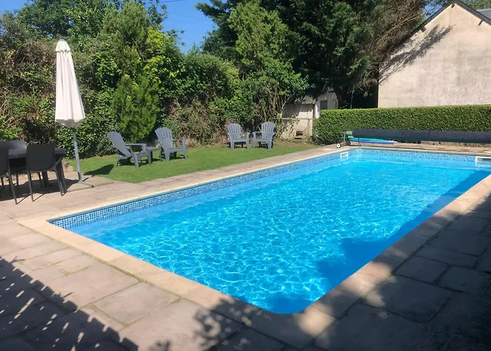 Daisy With Seasonal Swimming Pool Le Mesnil-Gilbert