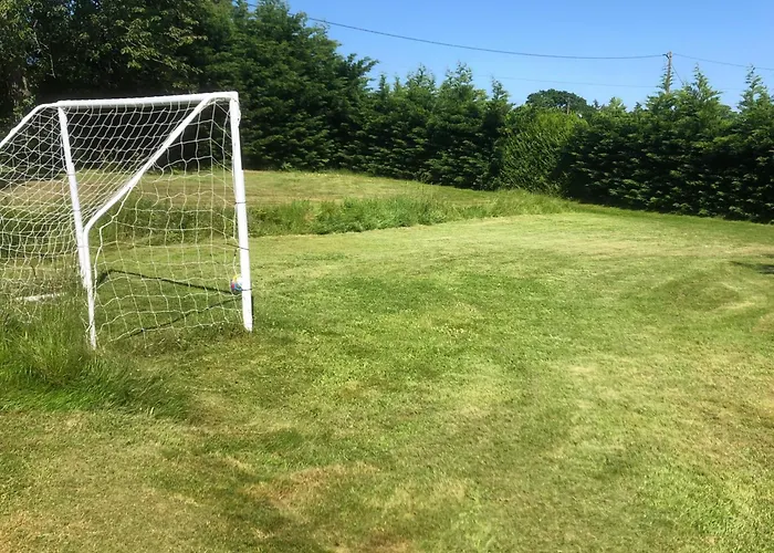 度假居 Daisy With Seasonal Swimming Pool *